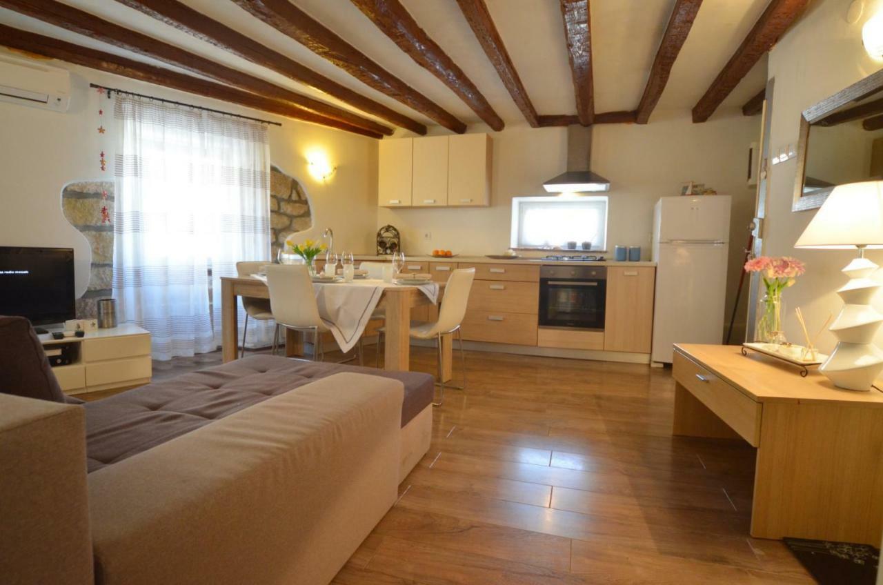 Apartment Eleni Rovinj Exterior foto
